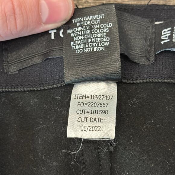 Torrid Women's Sky High Skinny Faux Leather High Rise Pant Black Size 14 - Picture 9 of 9